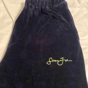 Sean John men black velour sweat pants